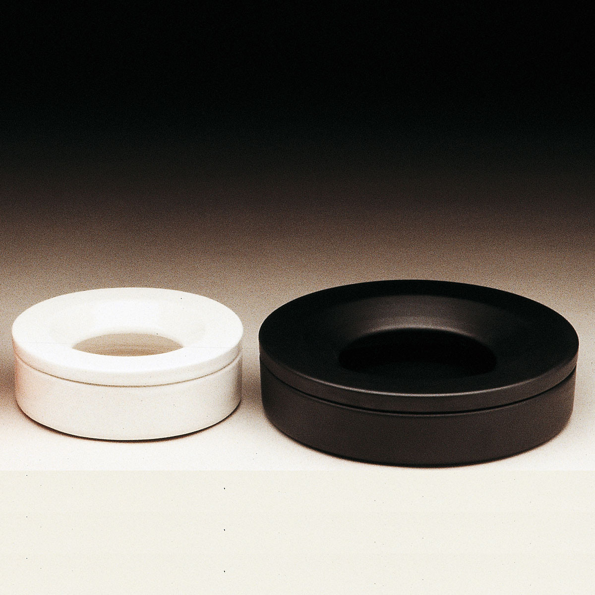 Barbados Ashtray by Danese Artemide Accessories